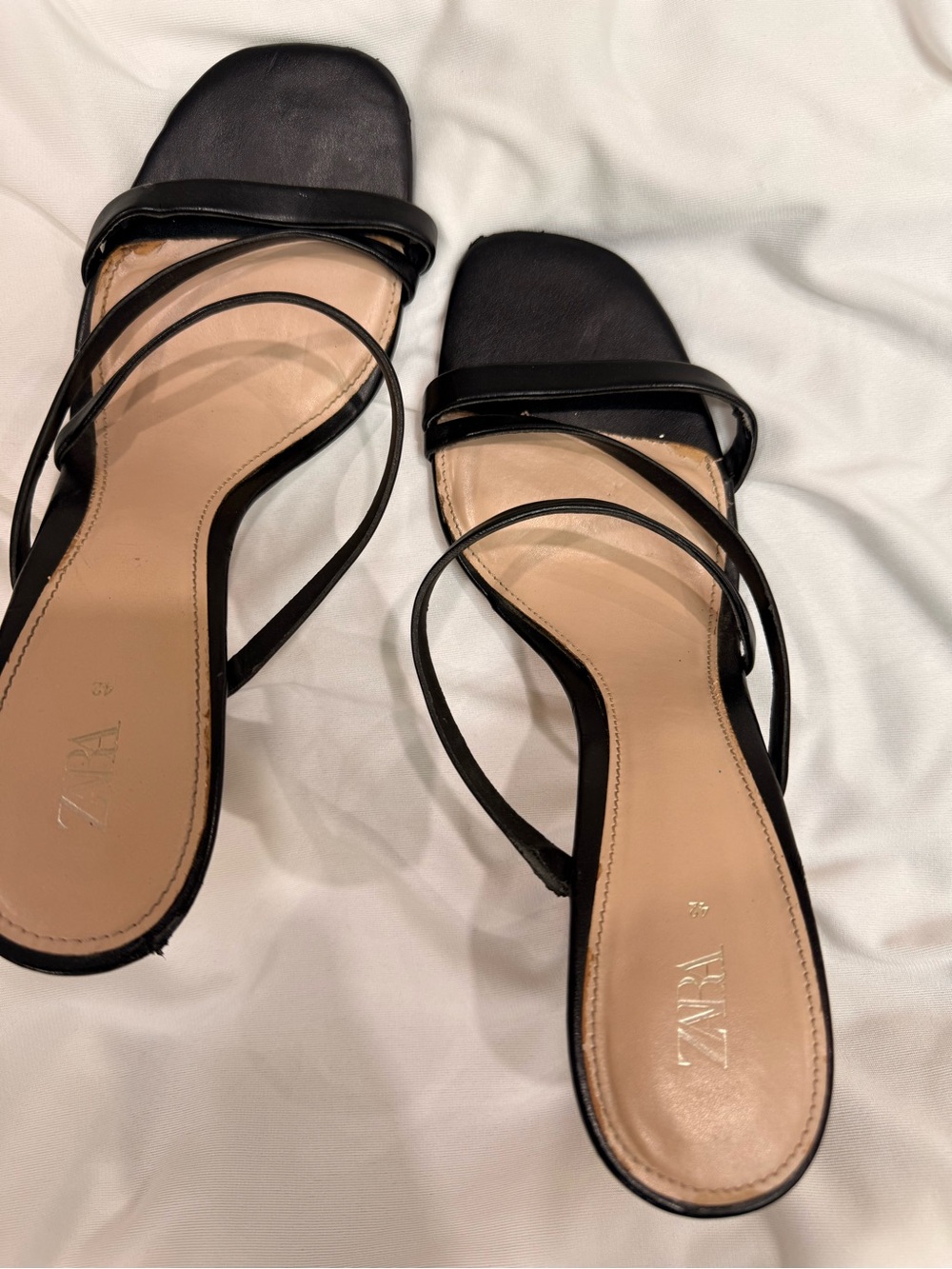 ZARA Black Strappy Square-Toe Flat Sandals